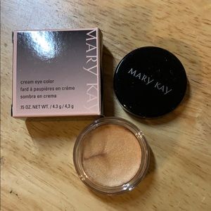 Mary Kay Cream Eye Color in Apricot Twist